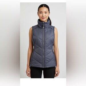 Athleta Rock Ridge Prima Loft Vest Zip Up Fitted Water Repellent Size Small
